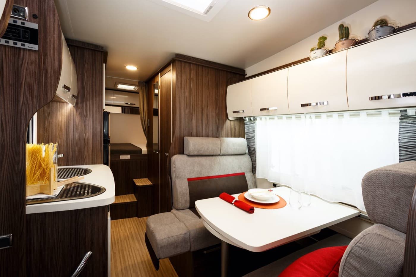 Benimar Sport 346 living area with dinette and kitchen